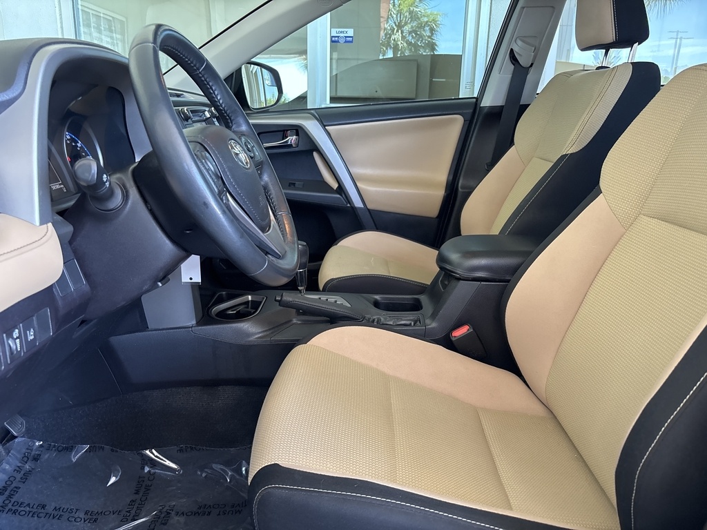 2018 Toyota RAV4 XLE photo 17