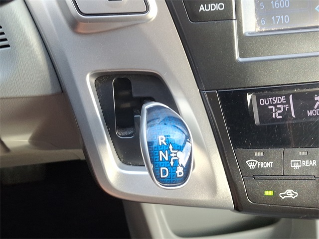 2012 Toyota Prius V Three photo 14