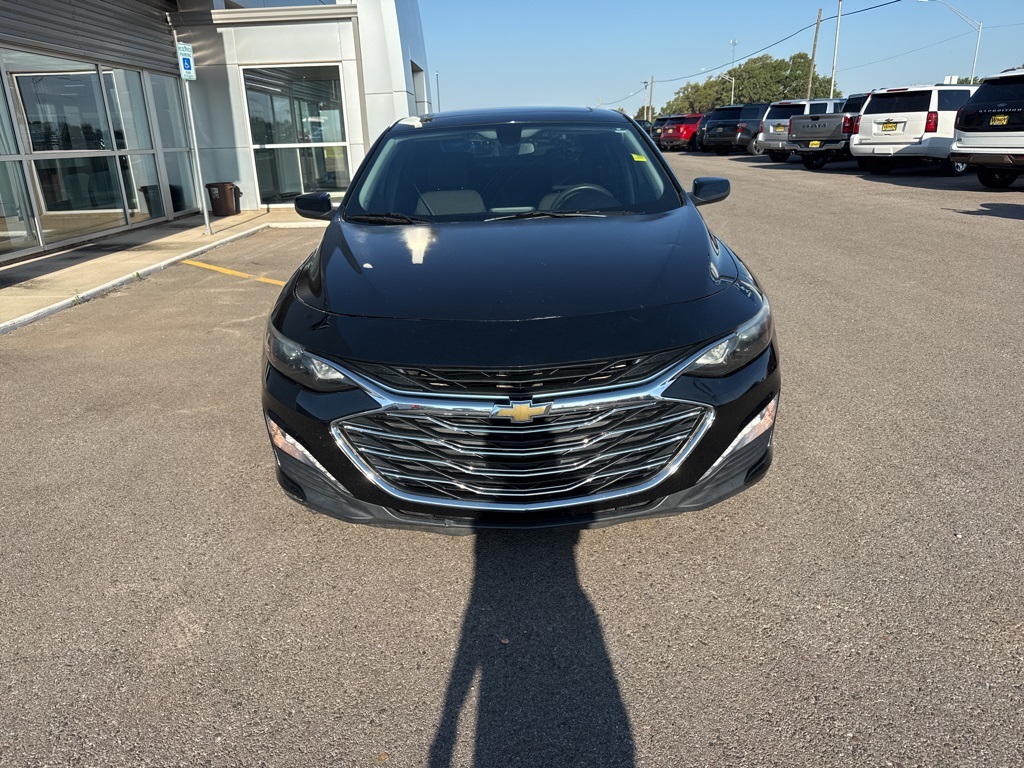 Used 2020 Chevrolet Malibu 1LT with VIN 1G1ZD5ST2LF102961 for sale in Alva, OK