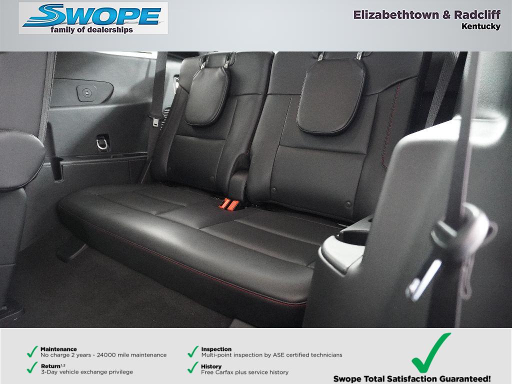 2025 Ford Explorer photo 11