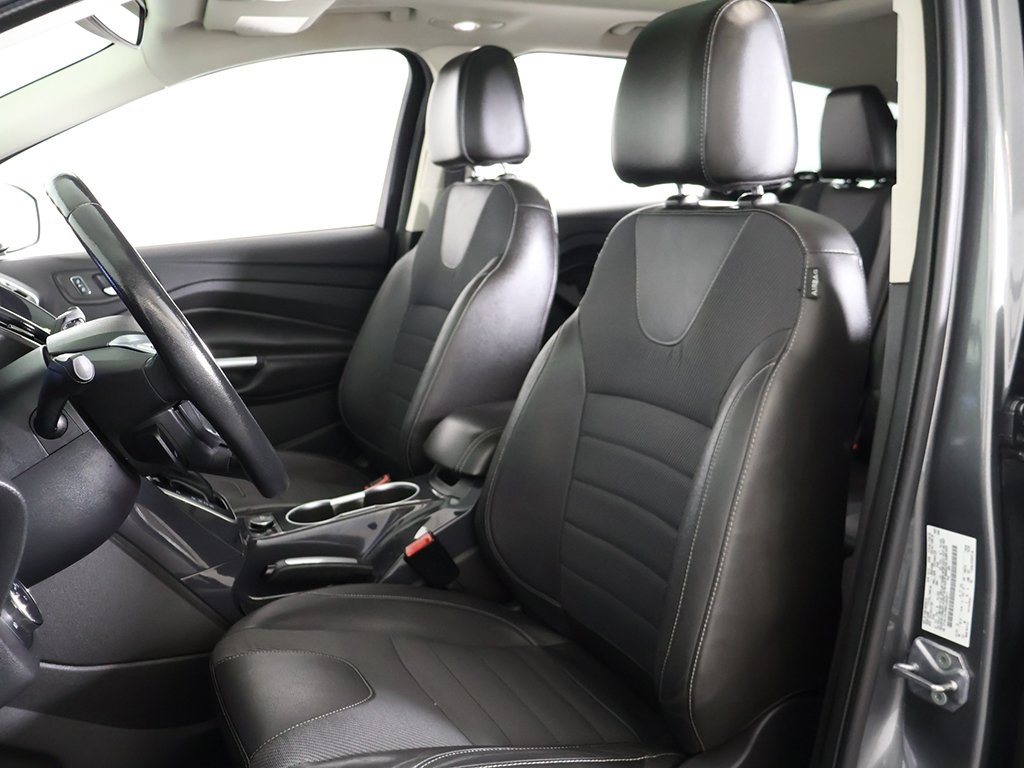 2013 Ford Escape Titanium photo 24