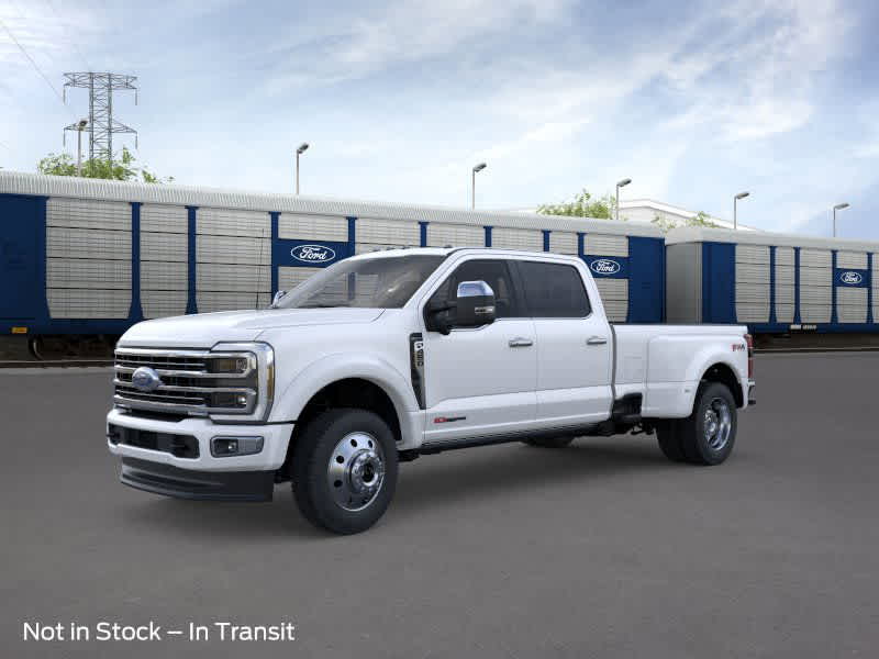 2026 Ford F-450 Super Duty Platinum's photo