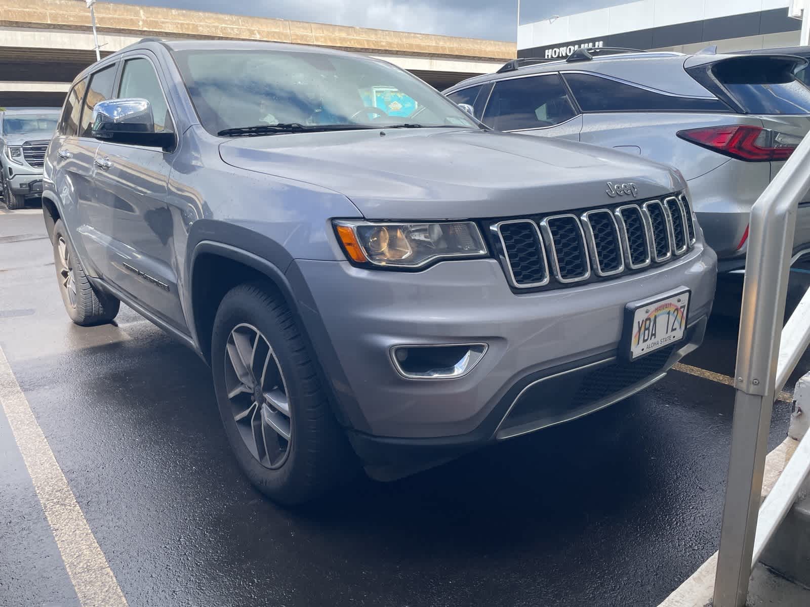 2020 Jeep Grand Cherokee Limited photo 2