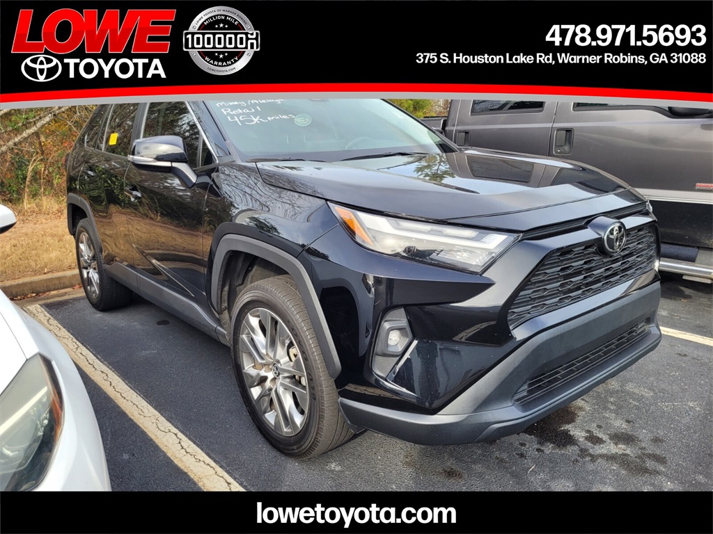 2023 Toyota RAV4 XLE Premium's photo