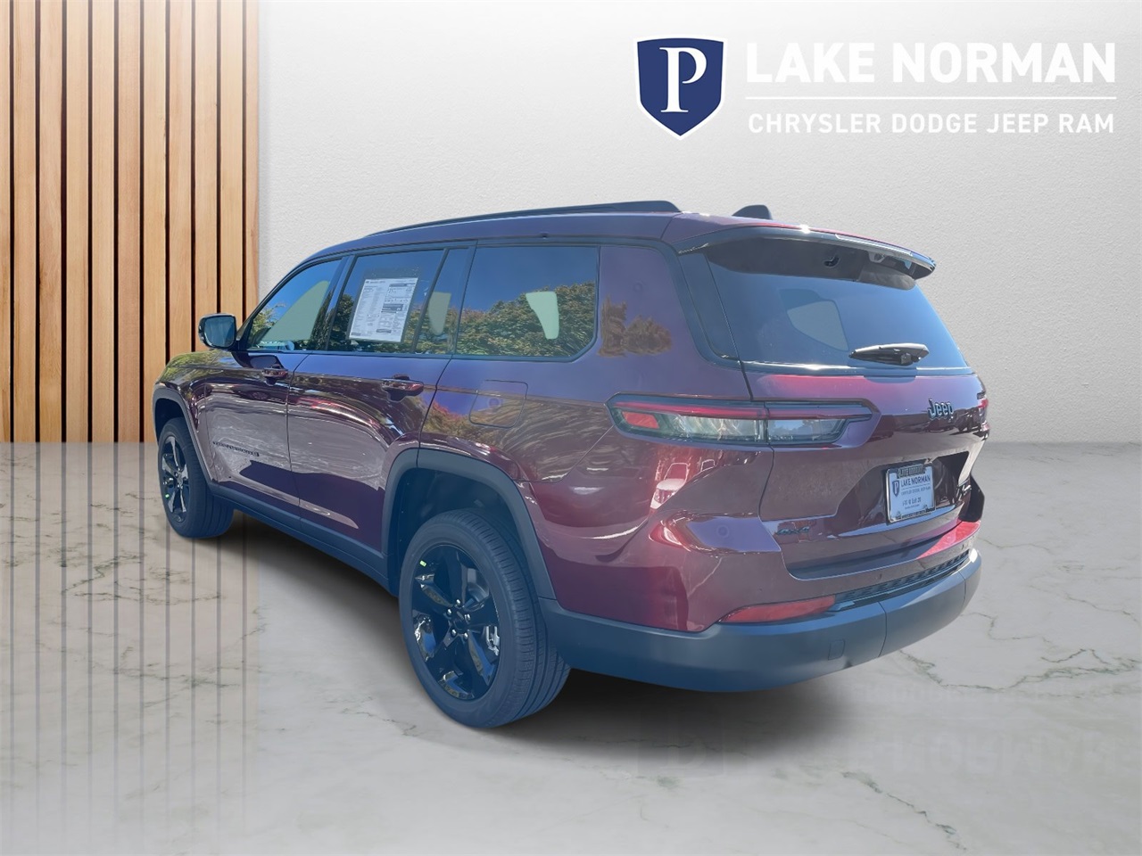 2025 Jeep Grand Cherokee Limited photo 4