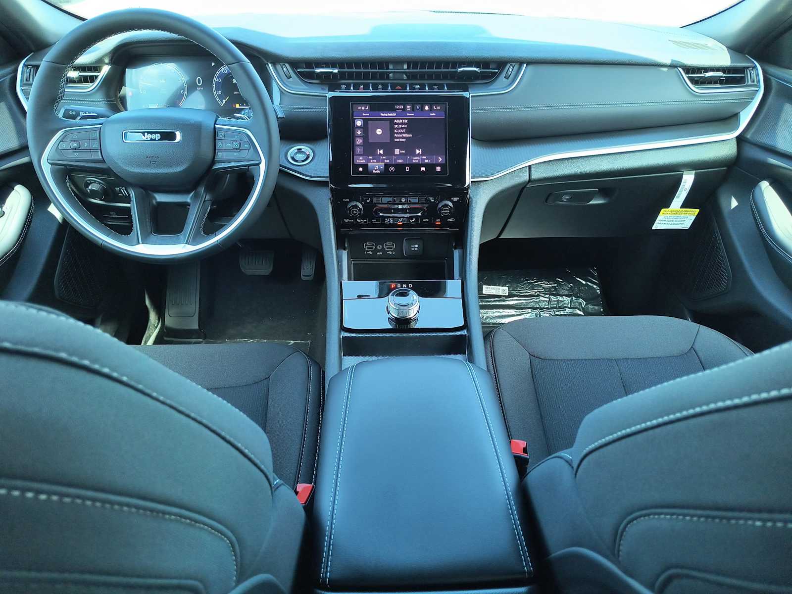 2025 Jeep Grand Cherokee Laredo X photo 10
