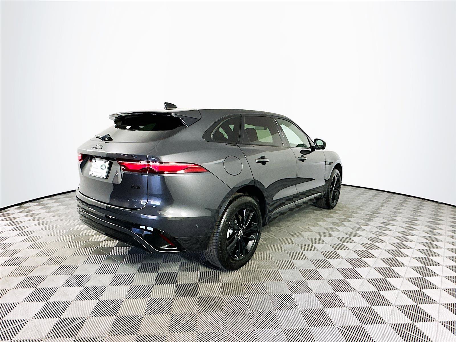 2026 Jaguar F-PACE P250 R-Dynamic S photo 3