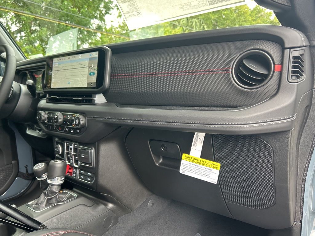 2025 Jeep Wrangler Rubicon photo 24