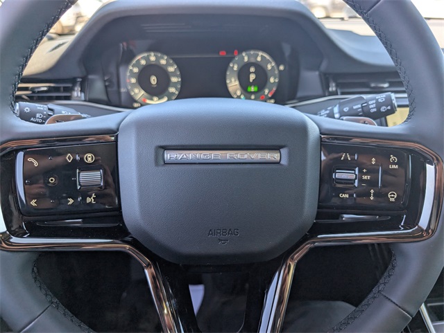 2026 Land Rover Range Rover Evoque Dynamic SE photo 7