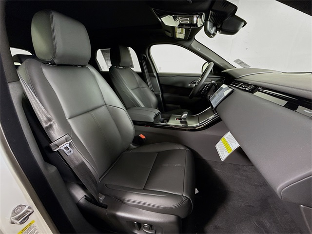 2026 Land Rover Range Rover Velar SE photo 28