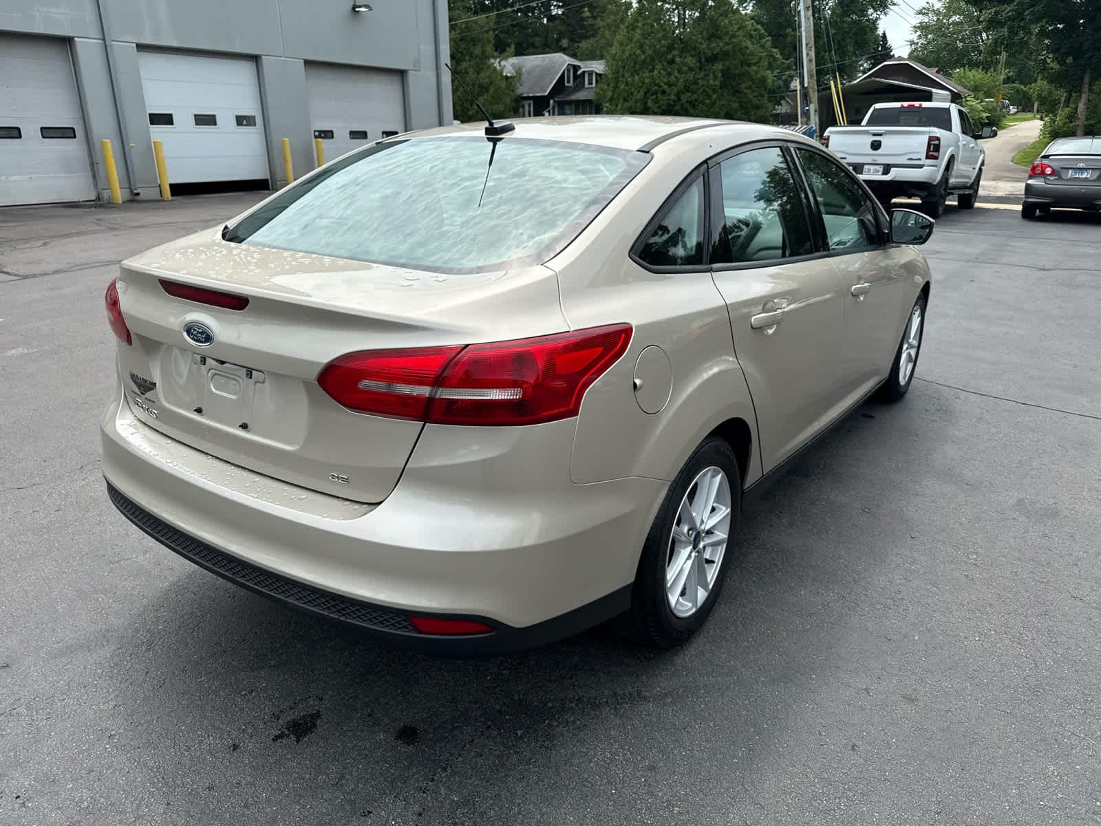 2017 Ford Focus SE photo 3