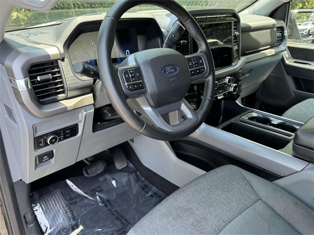 2024 Ford F-150 XLT photo 3