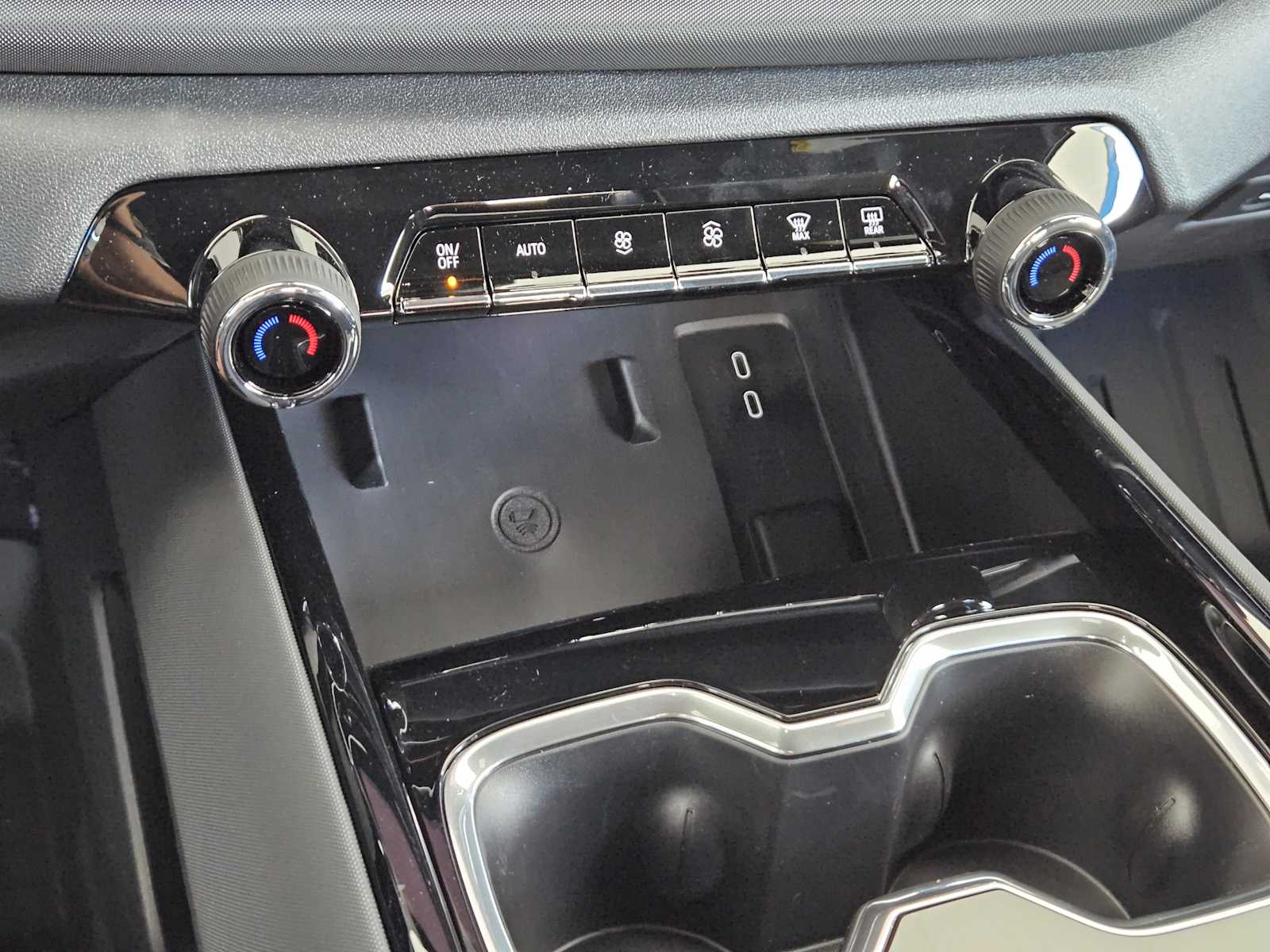 2026 Chevrolet Silverado photo 15