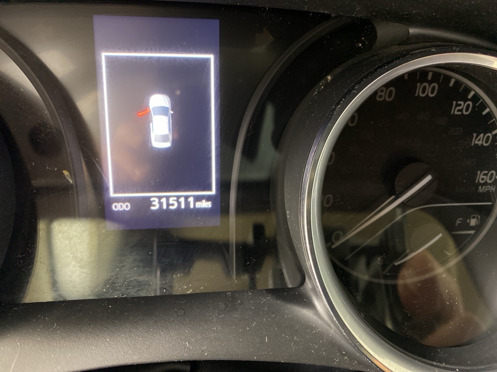 2019 Toyota Camry LE photo 13