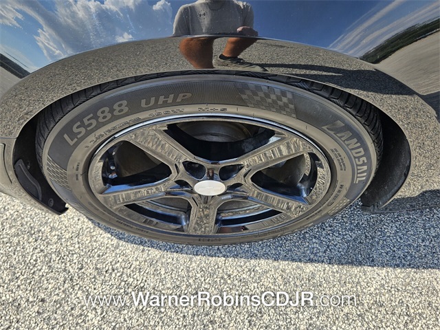 2018 Chevrolet Camaro 1LT photo 13