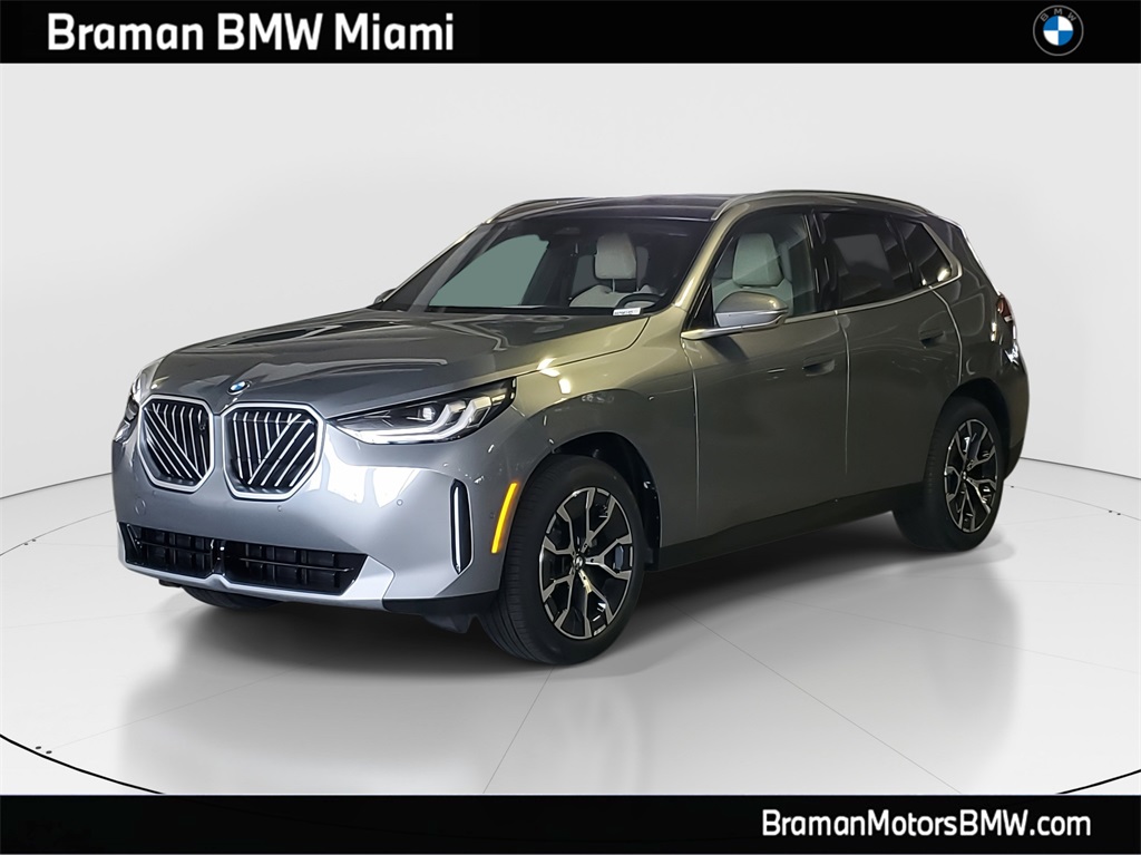 2026 BMW X3 30's photo