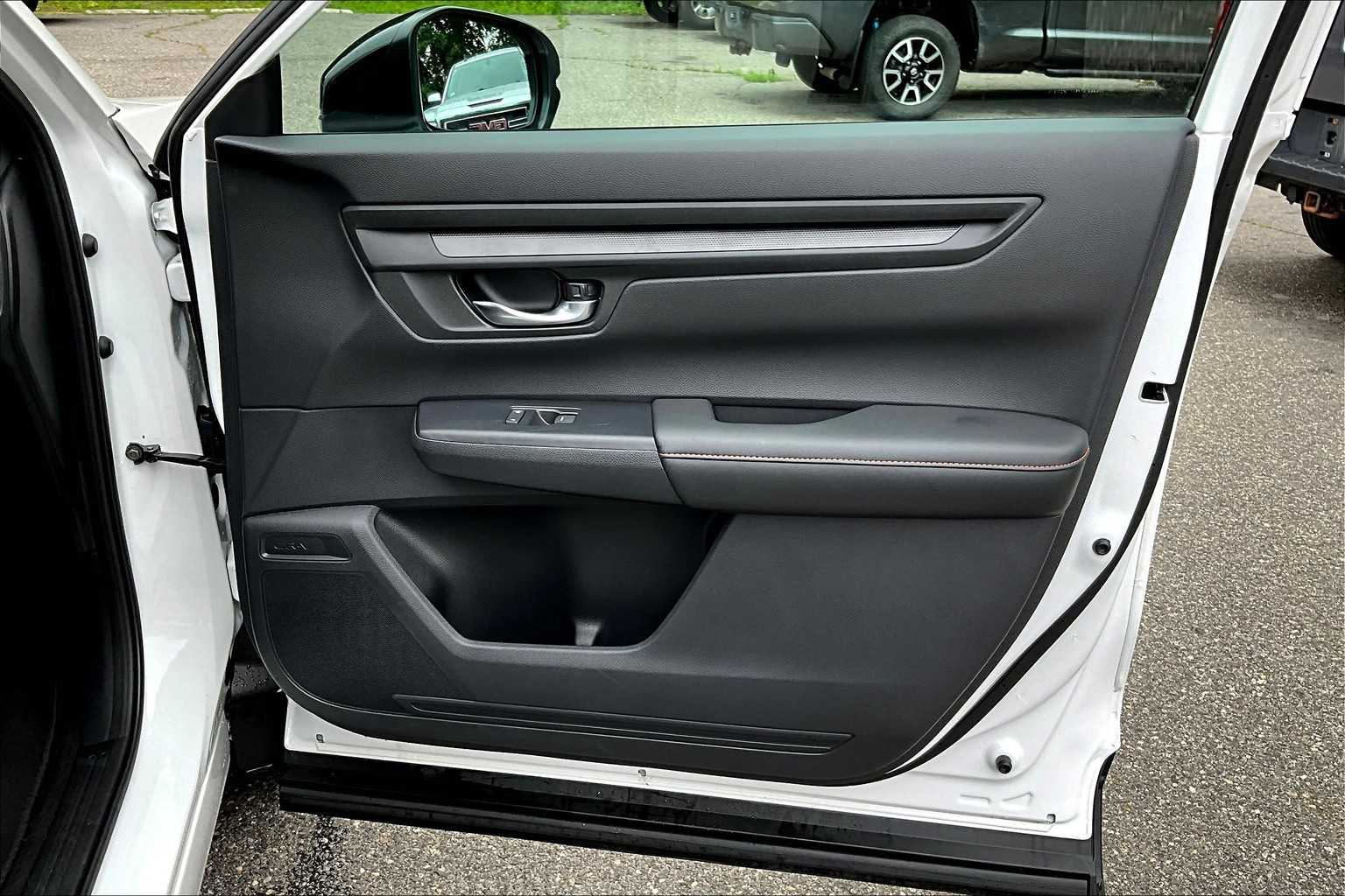 2025 Honda CR-V Hybrid Sport-L photo 21