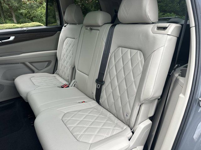 2026 Volkswagen Atlas SEL Premium R-Line photo 15