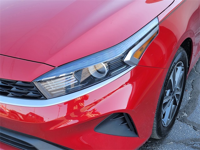 2024 Kia Forte LXS photo 9