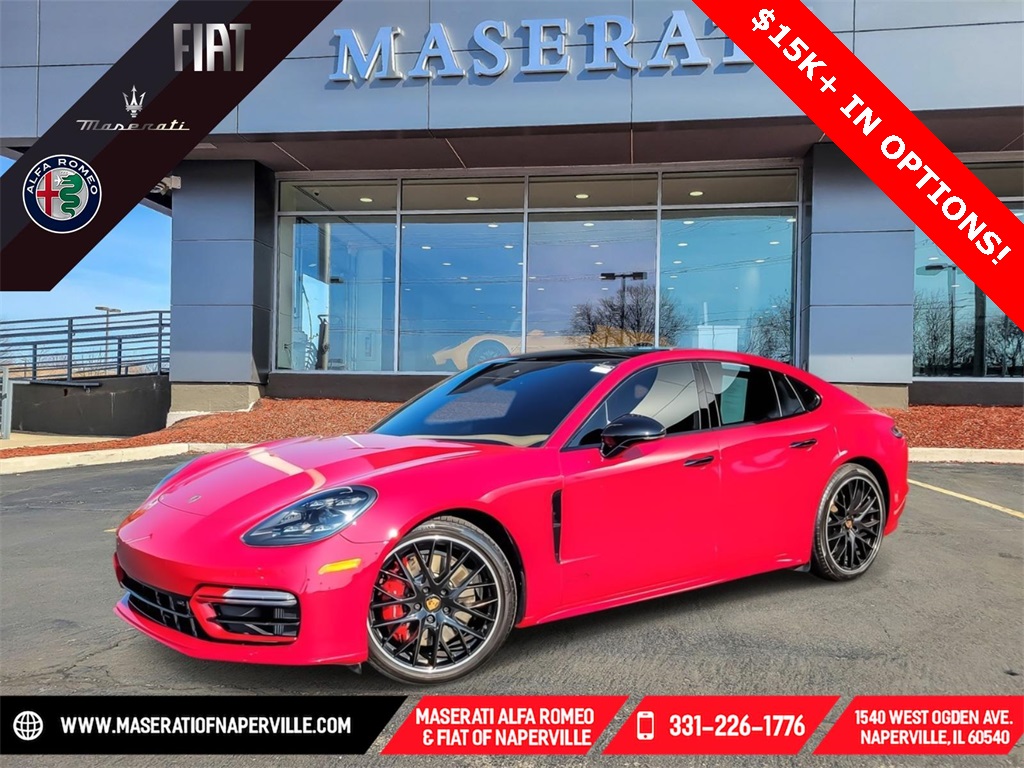 2022 Porsche Panamera GTS's photo