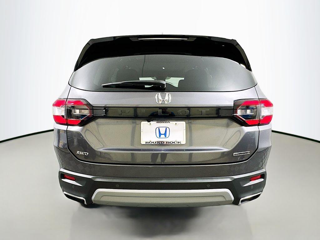 2025 Honda Pilot Touring photo 5