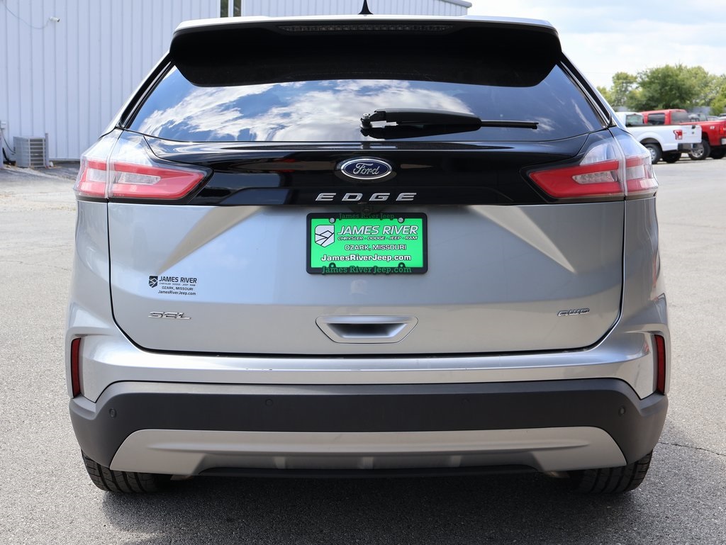 2024 Ford Edge SEL photo 4