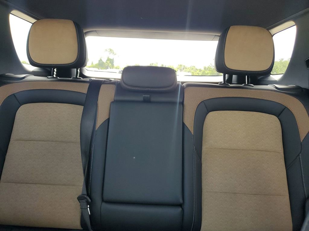 2026 Chevrolet Equinox ACTIV photo 11