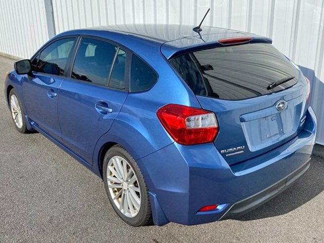 2014 Subaru Impreza 2.0i Premium photo 4