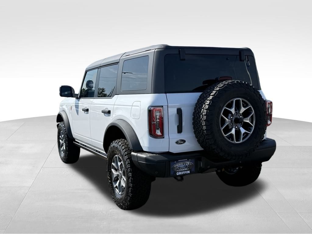 2025 Ford Bronco Badlands photo 8