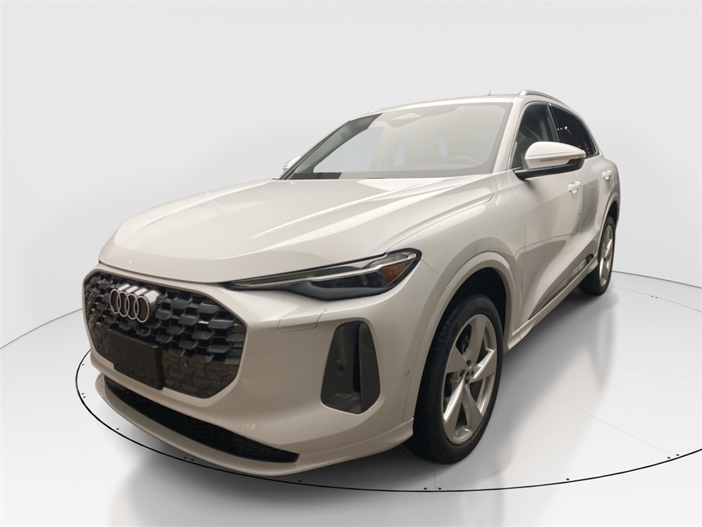 2025 Audi New Q5 Premium Plus's photo