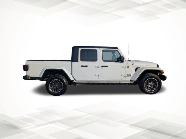 2023 Jeep Gladiator Overland photo 3