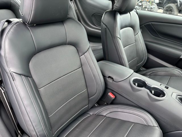 2025 Ford Mustang GT Premium photo 17