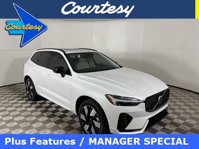 New 2025 White Volvo T8 Plus image 1