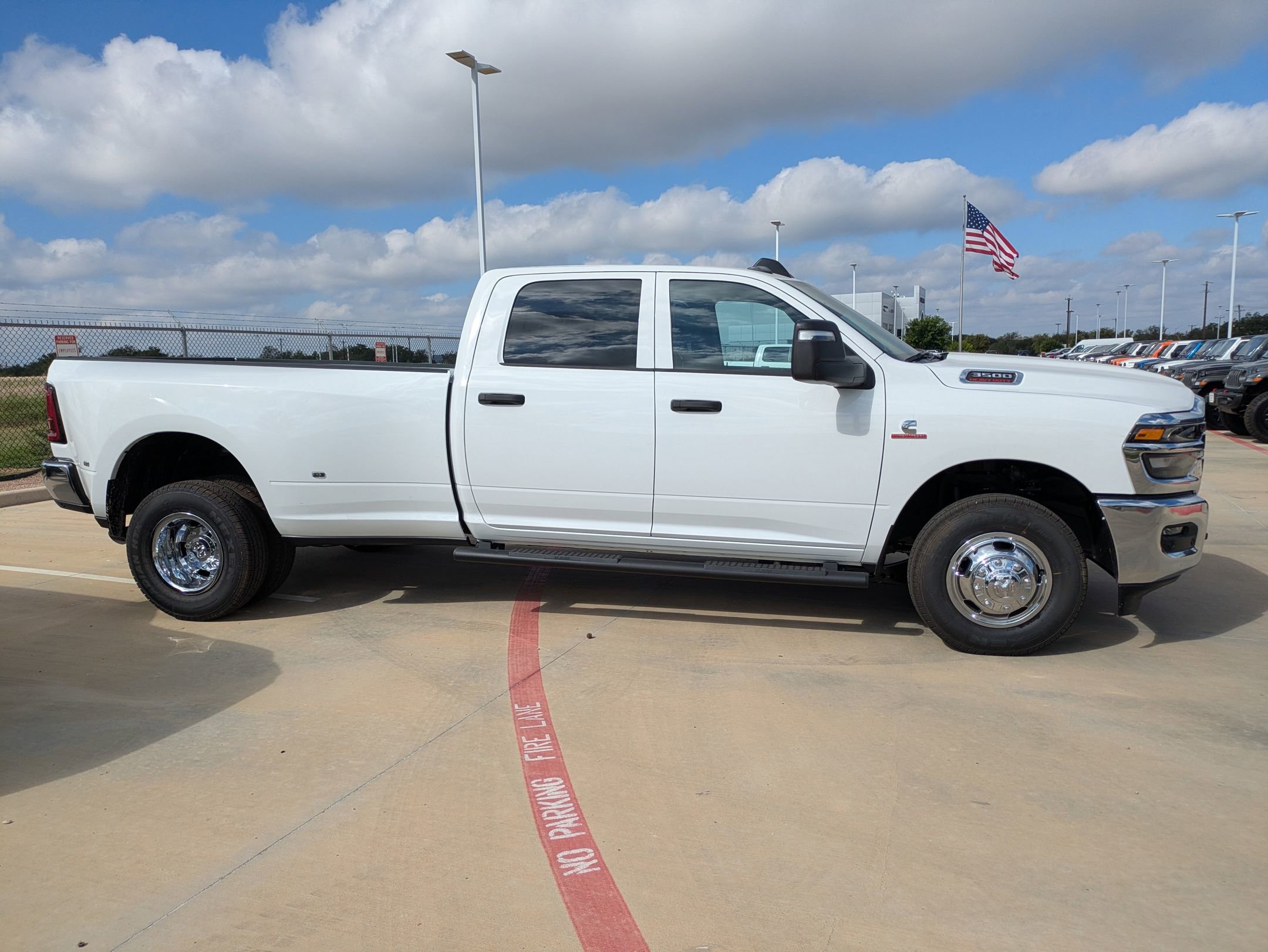 2026 Ram 3500 Tradesman photo 2
