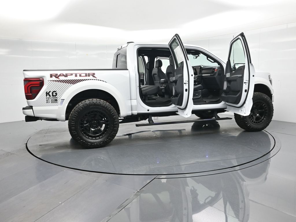2025 Ford F-150 Raptor photo 3