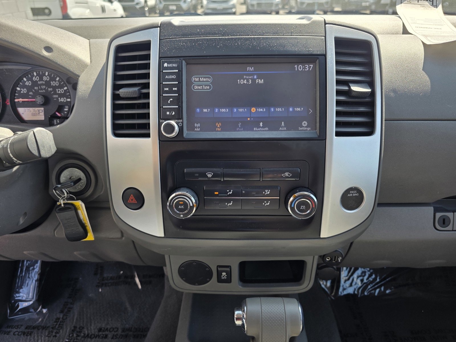 2019 Nissan Frontier SV photo 21