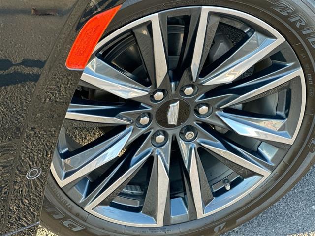 2022 Cadillac Escalade Sport photo 24