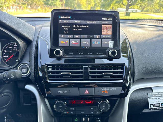 2024 Mitsubishi Eclipse Cross LE photo 14