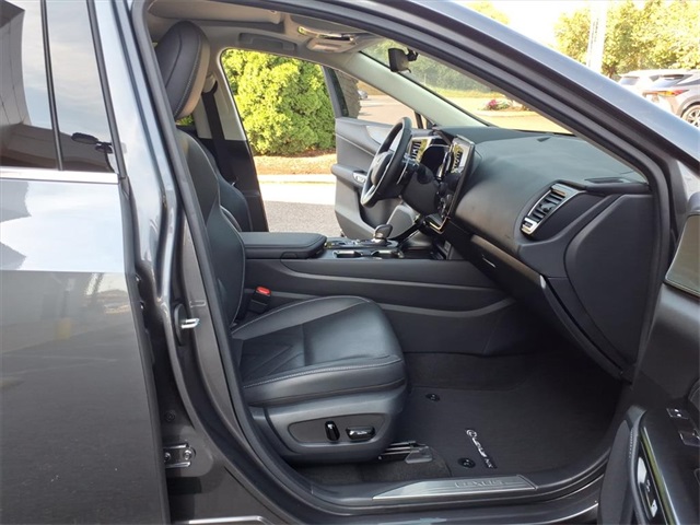 2023 Lexus NX 350h Luxury photo 16