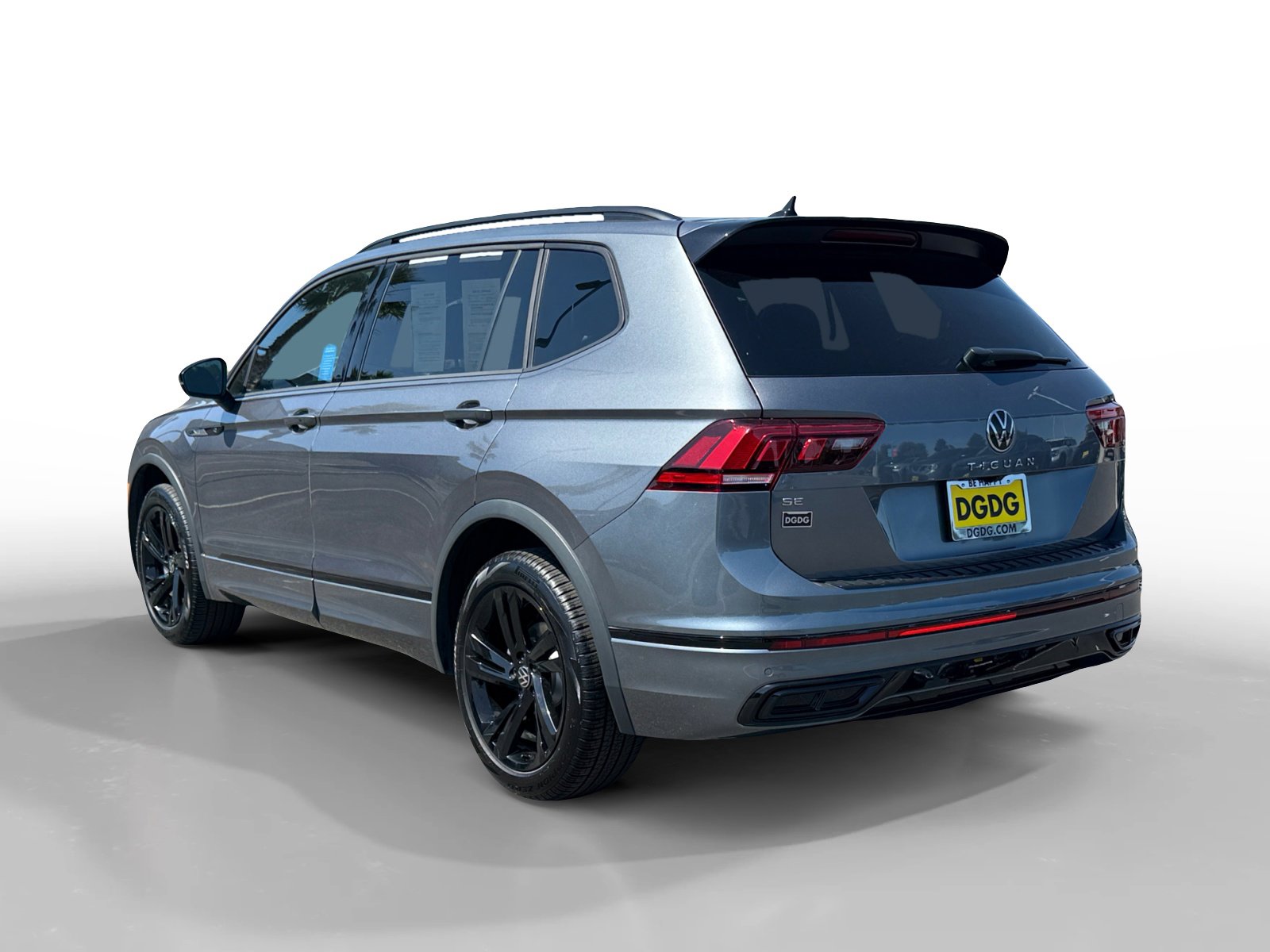 2024 Volkswagen Tiguan SE R-Line Black photo 3