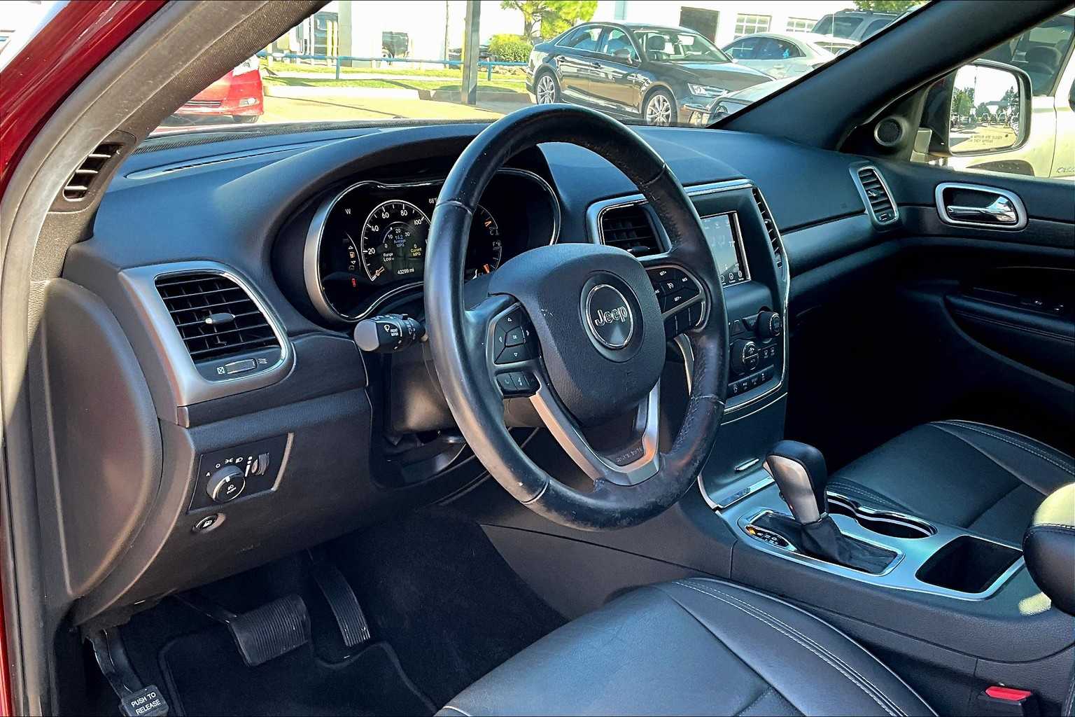 2018 Jeep Grand Cherokee Laredo photo 14
