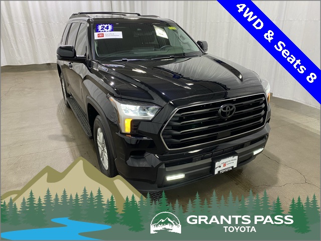 2024 Toyota Sequoia SR5's photo
