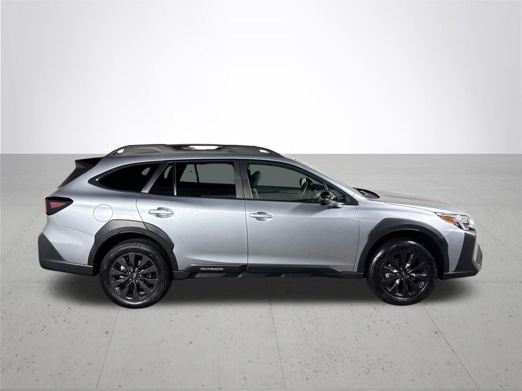 2025 Subaru Outback Onyx Edition photo 3
