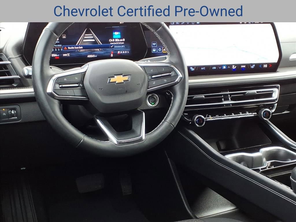2024 Chevrolet Traverse photo 2