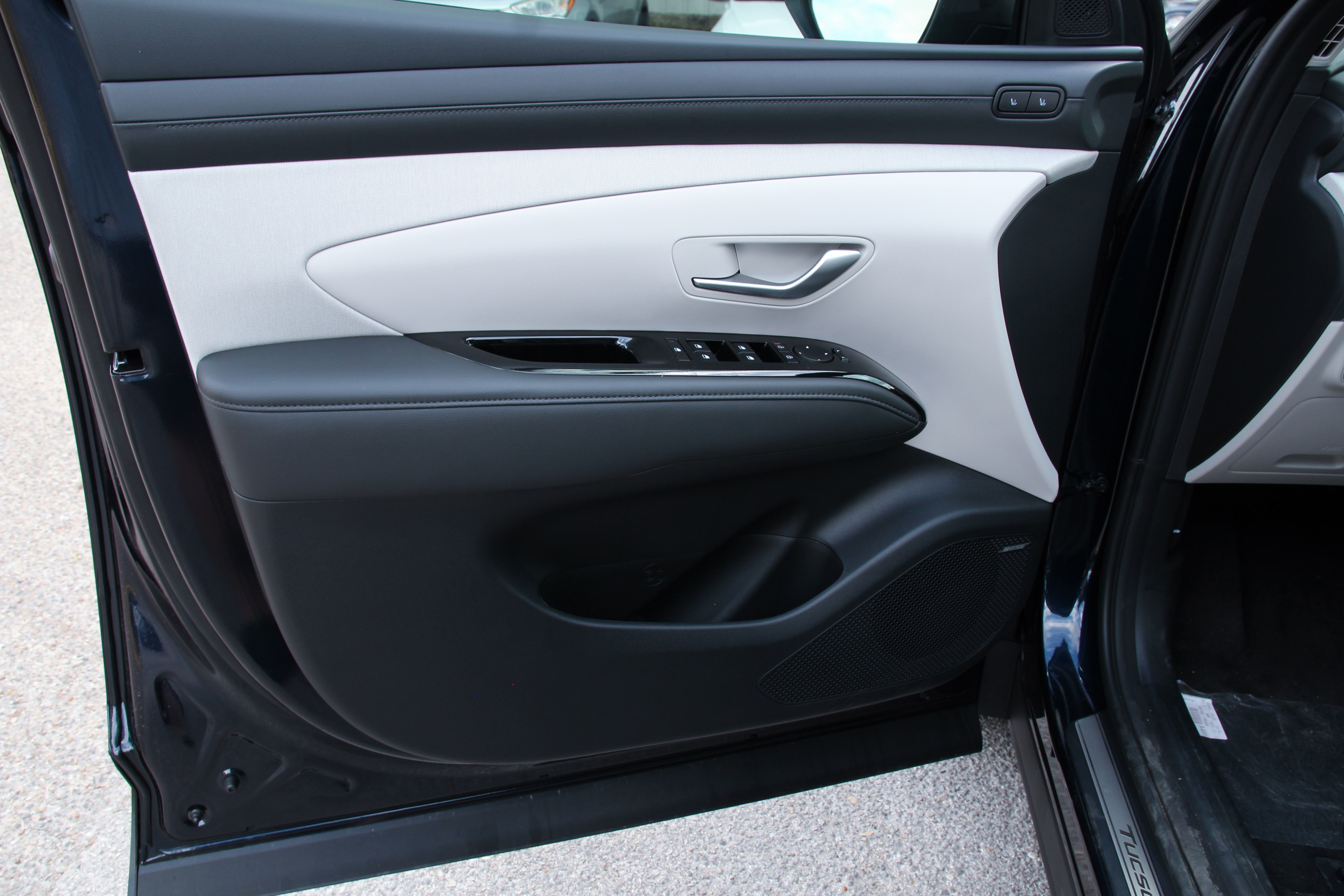 2025 Hyundai Tucson Hybrid Limited photo 10