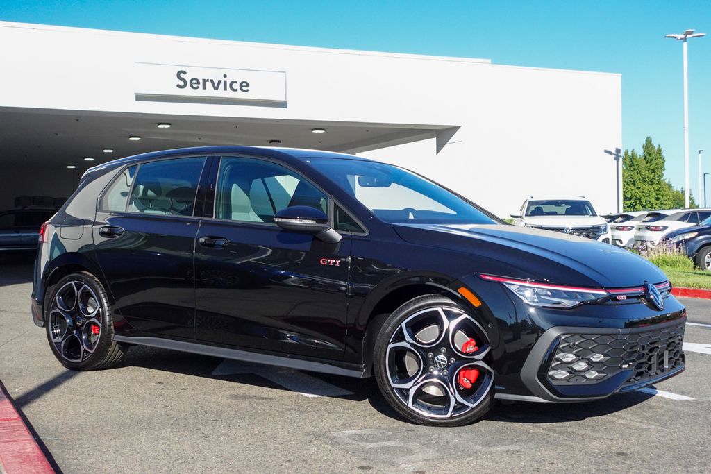 2025 Volkswagen Golf GTI Autobahn photo 2
