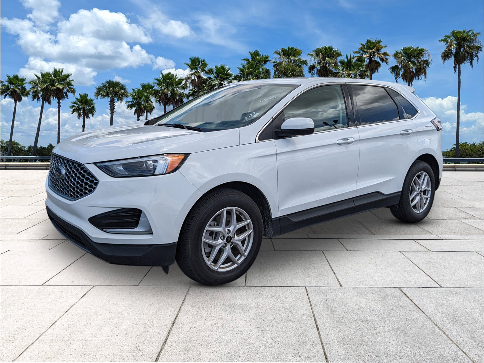 2023 Ford Edge SEL photo 4