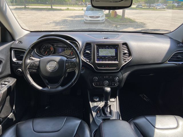 Image of Pre-Owned 2019 Jeep Cherokee Trailhawk