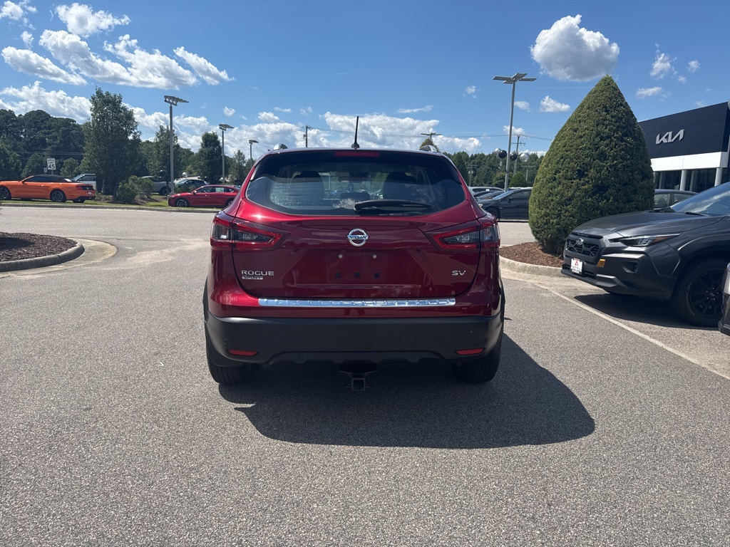 2021 Nissan Rogue Sport SV photo 3
