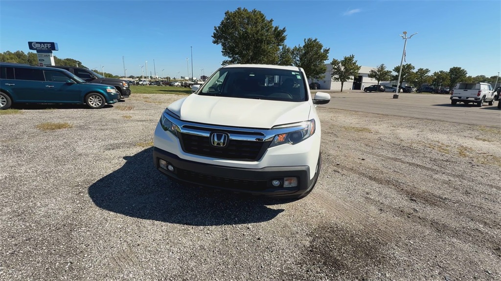 2020 Honda Ridgeline RTL photo 3